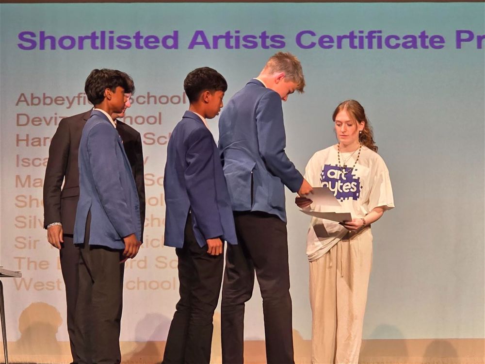Etienne Wins Major Art Prize - Image
