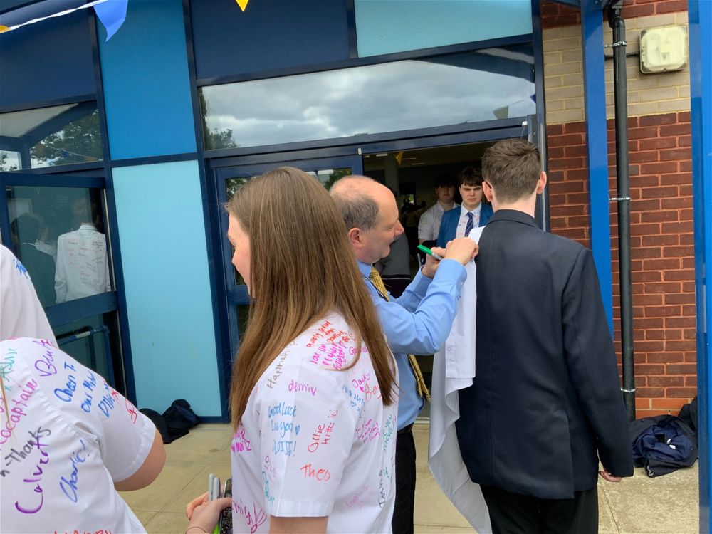 Year 13 Last Day - Image